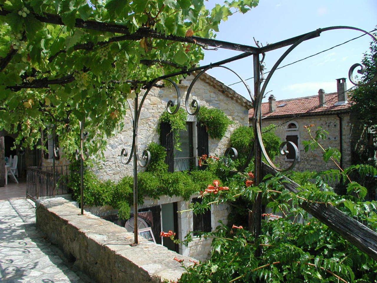 Domaine La Fontaine Du Cade Βίλα Lagorce  Εξωτερικό φωτογραφία